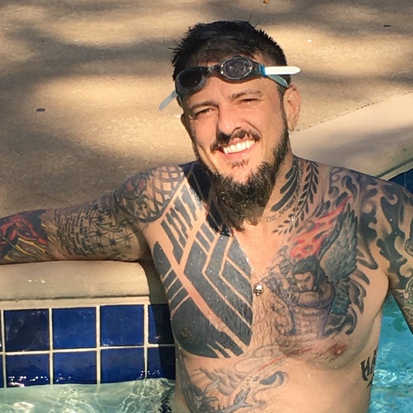 Meet your Posher, Brent - Picture 13 of 16